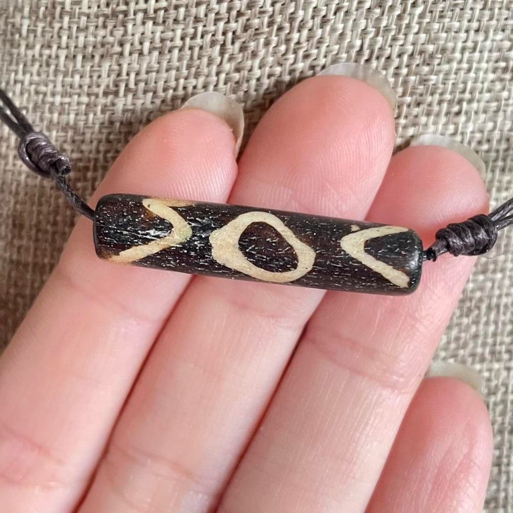 Grunge 90s bone bead choker